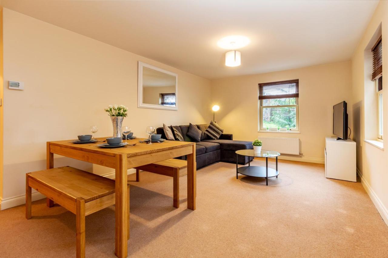 Host & Stay - Hillbrook House Apartment Great Malvern Bagian luar foto