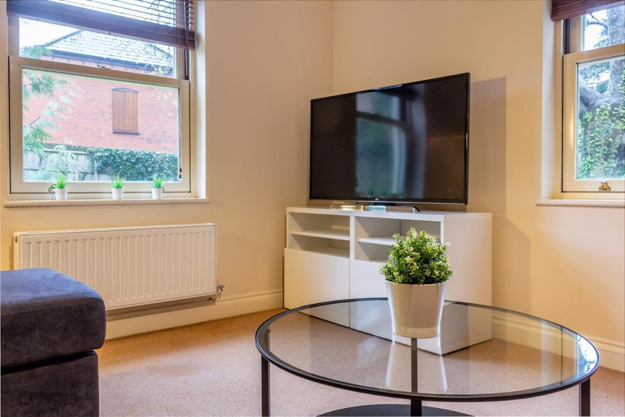 Host & Stay - Hillbrook House Apartment Great Malvern Bagian luar foto