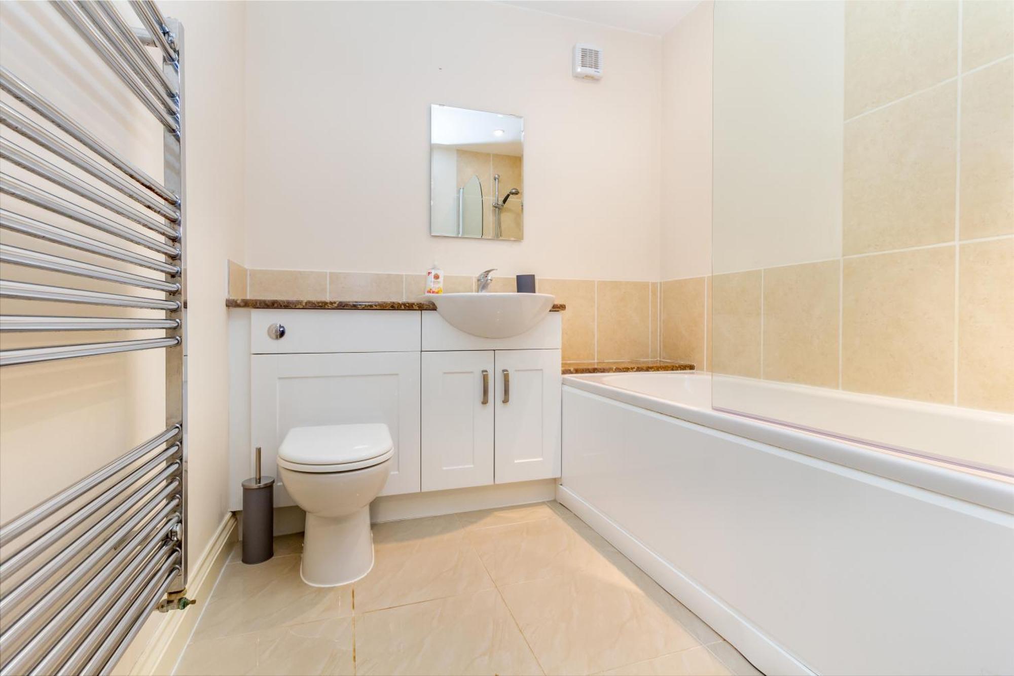 Host & Stay - Hillbrook House Apartment Great Malvern Ruang foto